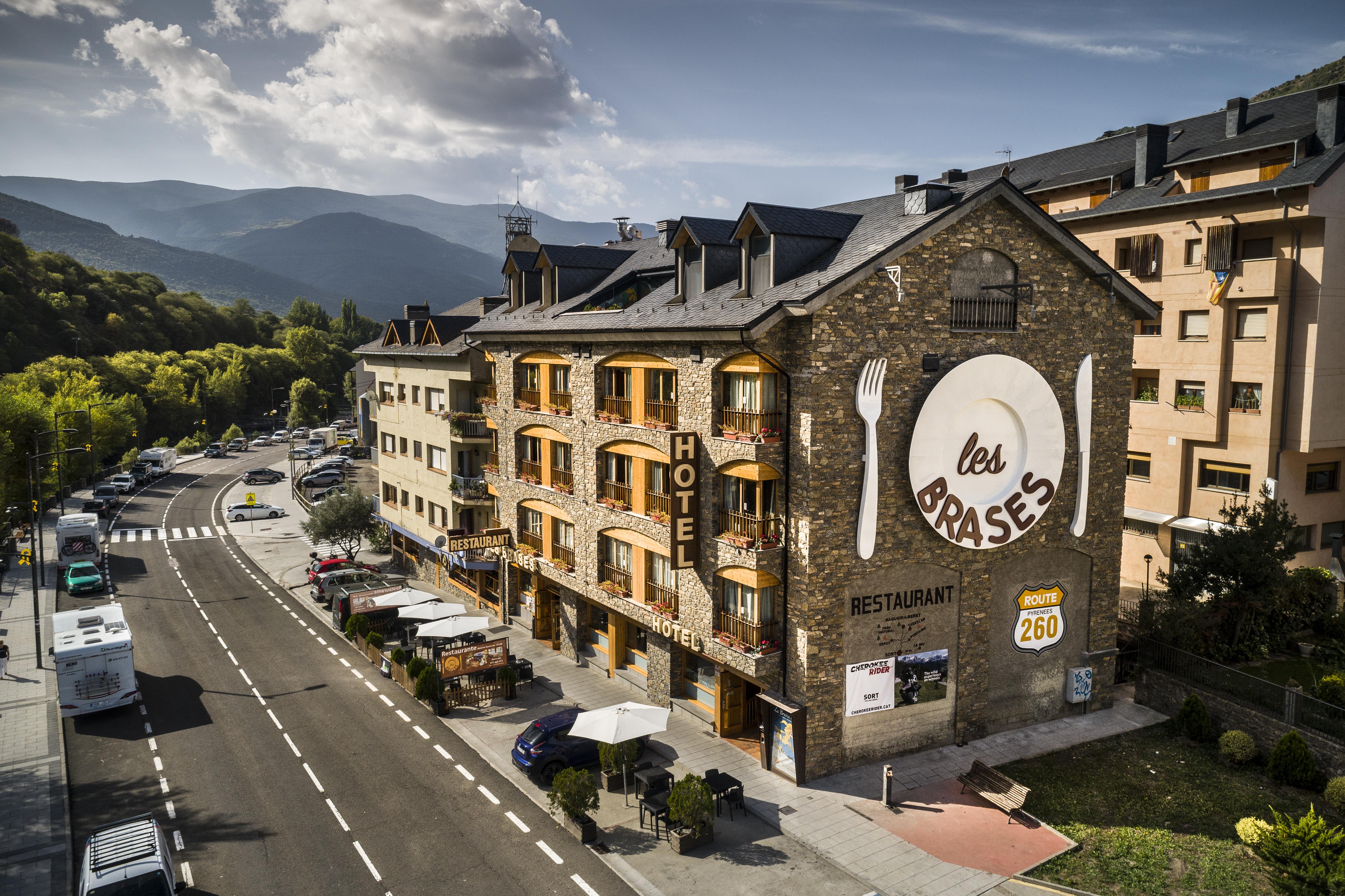Hotel Restaurant Les Brases Sort Eksteriør billede