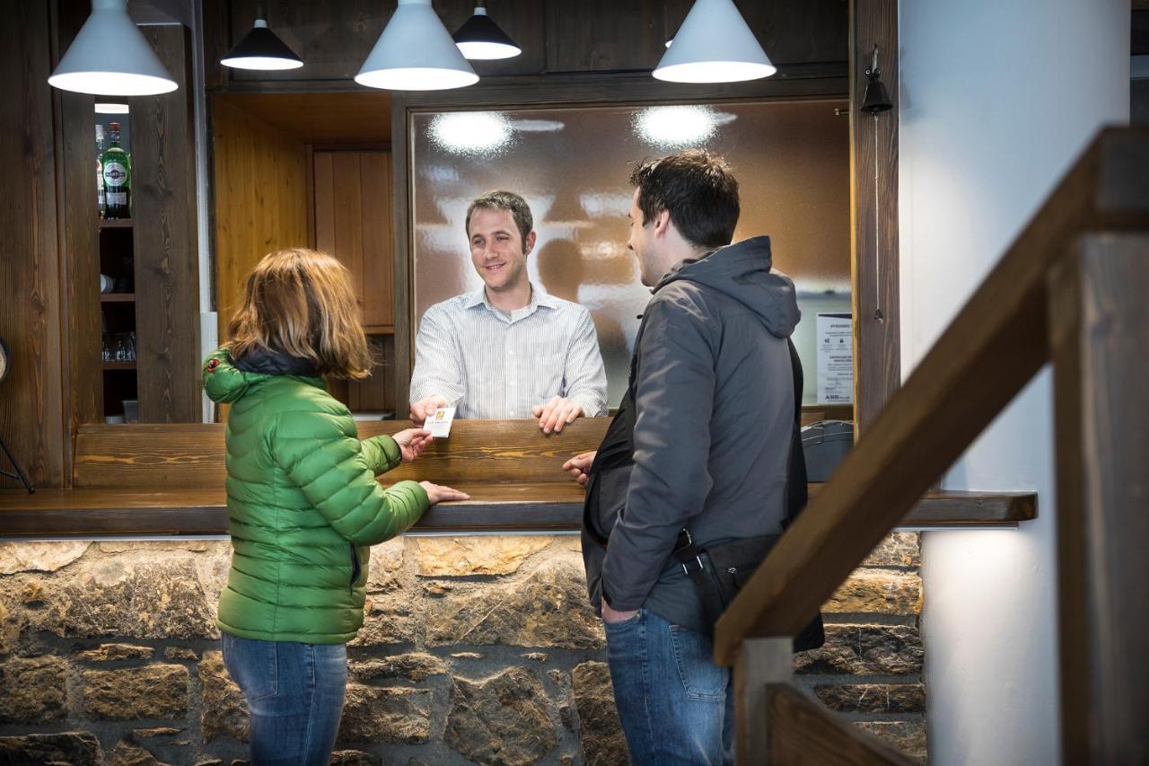 Hotel Restaurant Les Brases Sort Eksteriør billede